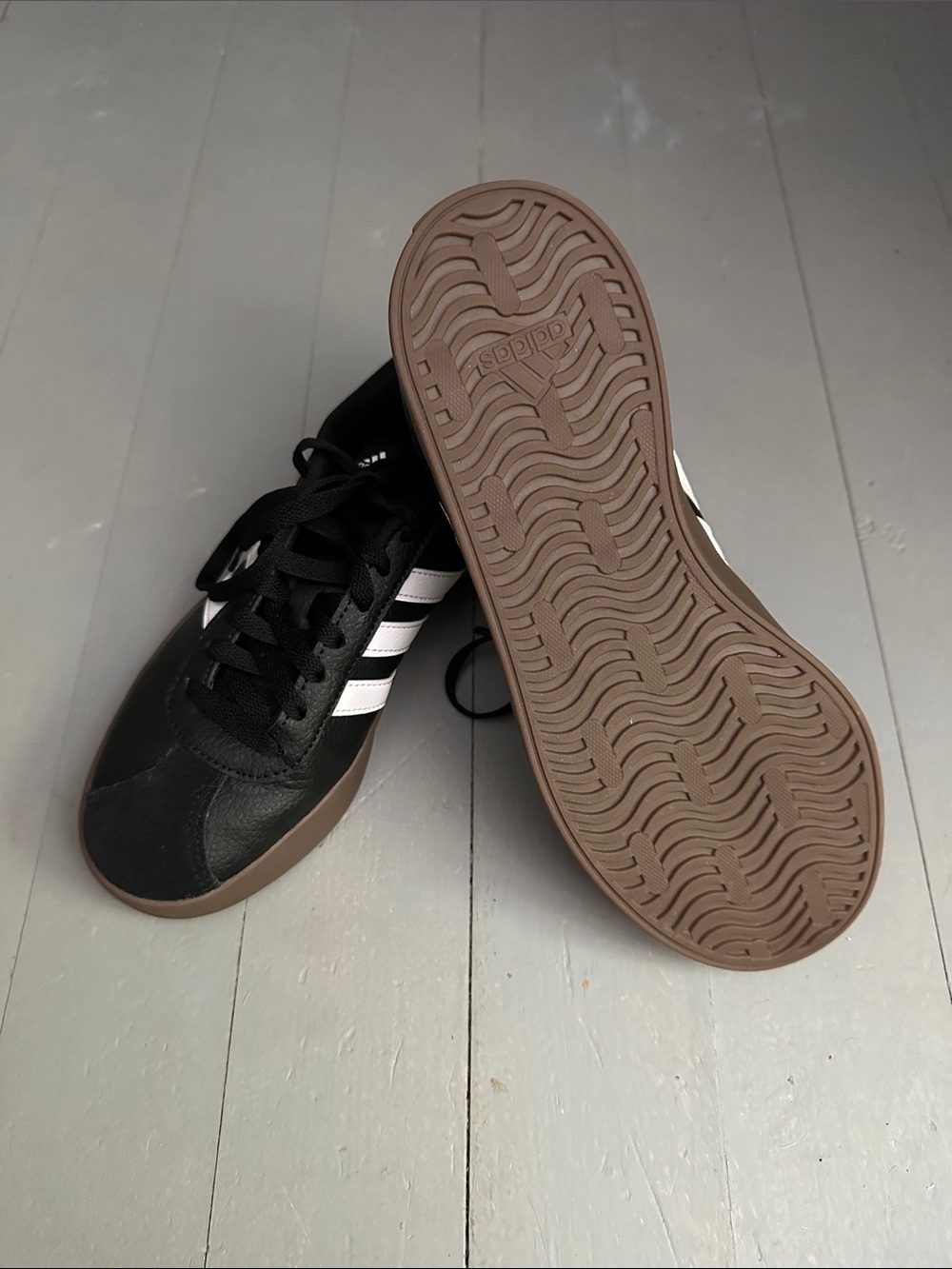 adidas women’s sz 7 Black Sneakers with White Three-Stripes - Picture 3 of 10